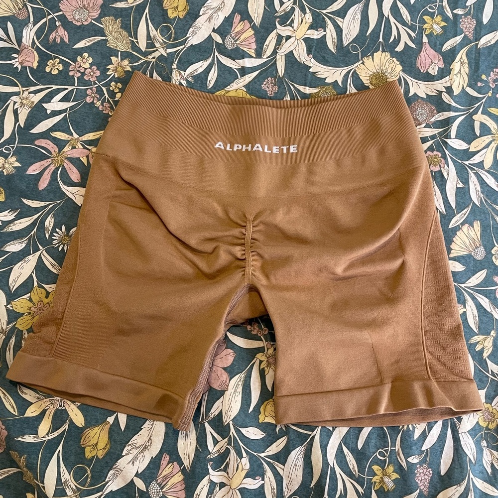 Alphalete amplify contour